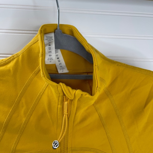 lululemon athletica Yellow Jacket - Picture 3 of 8